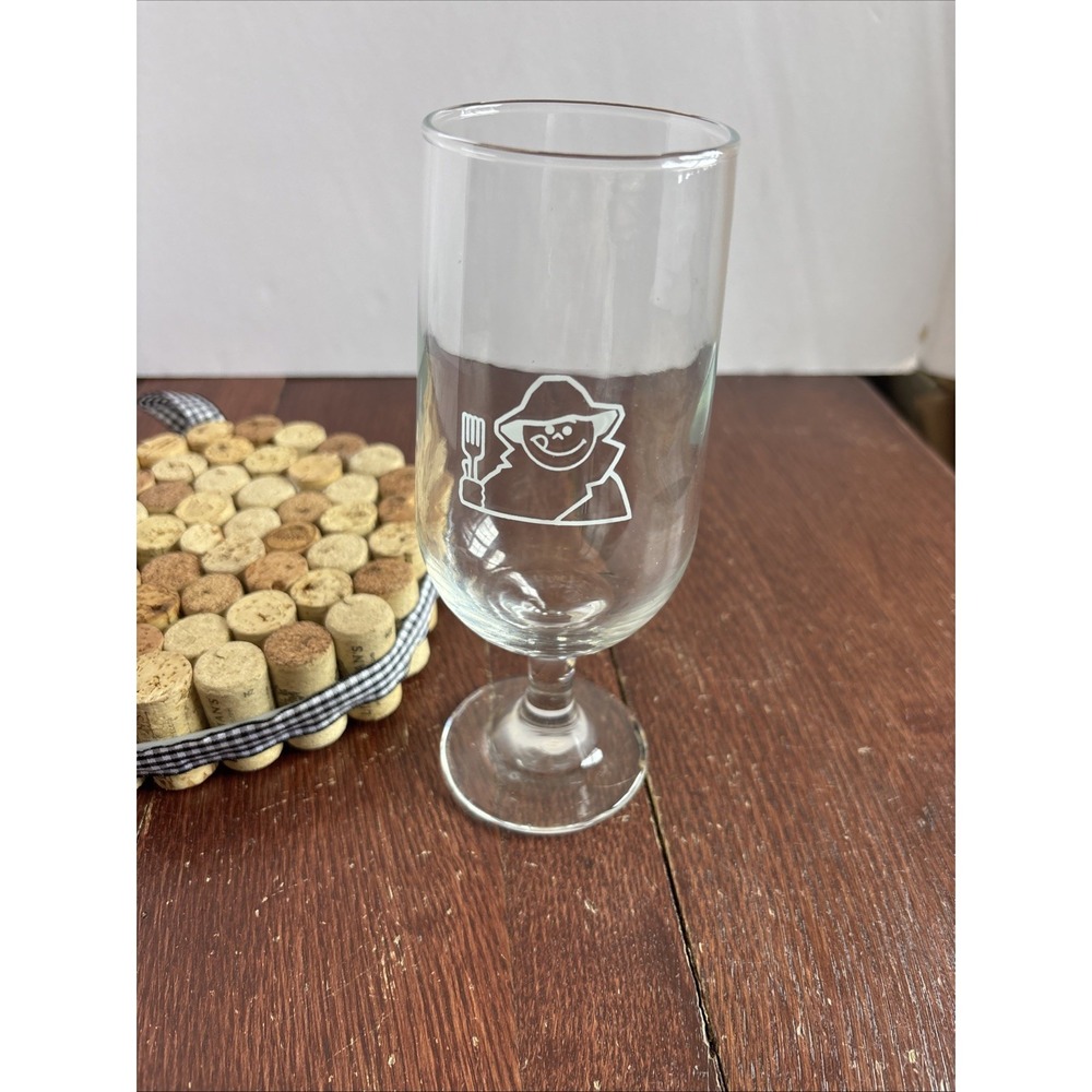 Vintage Quaker Oats Man Stemmed Pilsner Beer Glass White Graphic Advertising